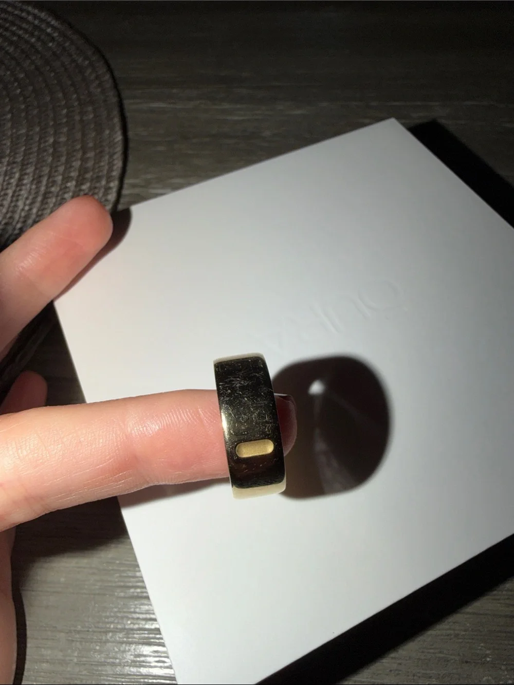 Oura ring 4 gold size 6 with box and charging dock